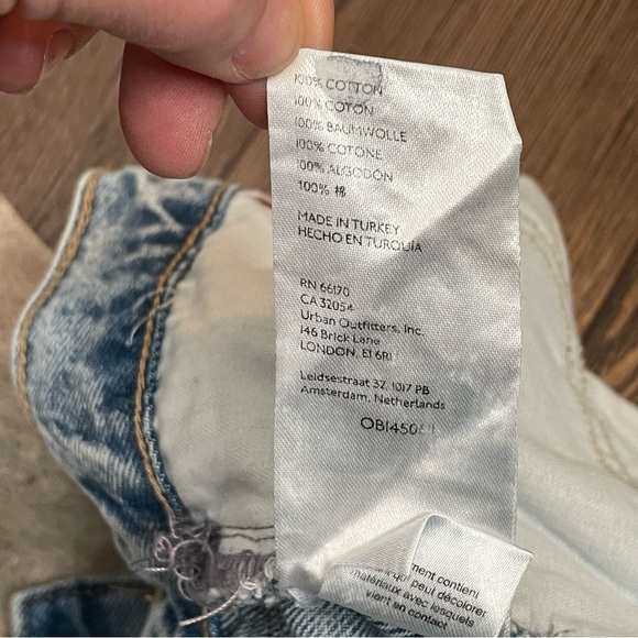 We The Free Maggie Mid Rise Distressed Short in Kiss Me Wash Boho Bohemian 25 - Picture 15 of 15